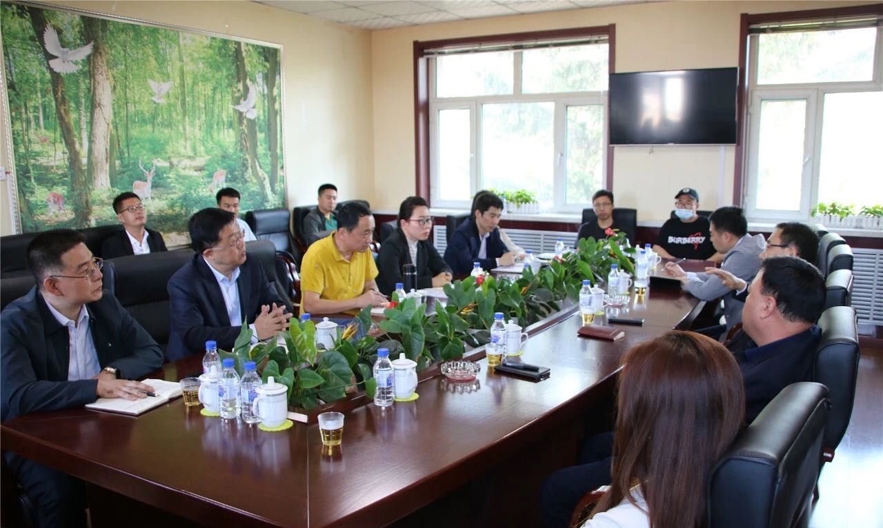 双阳区委书记在鹿乡镇召开梅花鹿产业发展座谈会