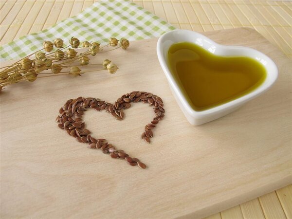 食用油涂抹阴茎增大